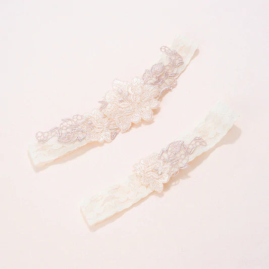 Maia Garter Set